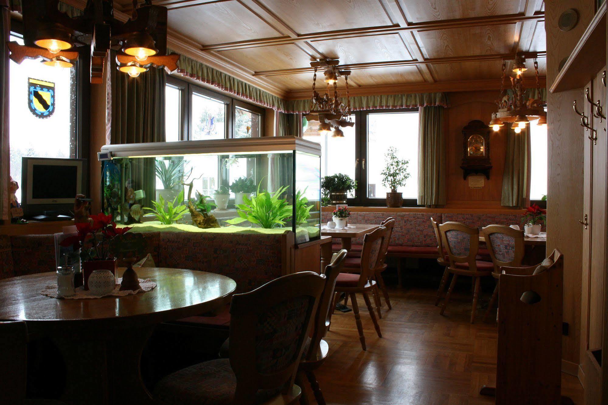 Café-Pension Feldbergblick Titisee-Neustadt Esterno foto